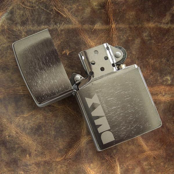 DMAX Zippo