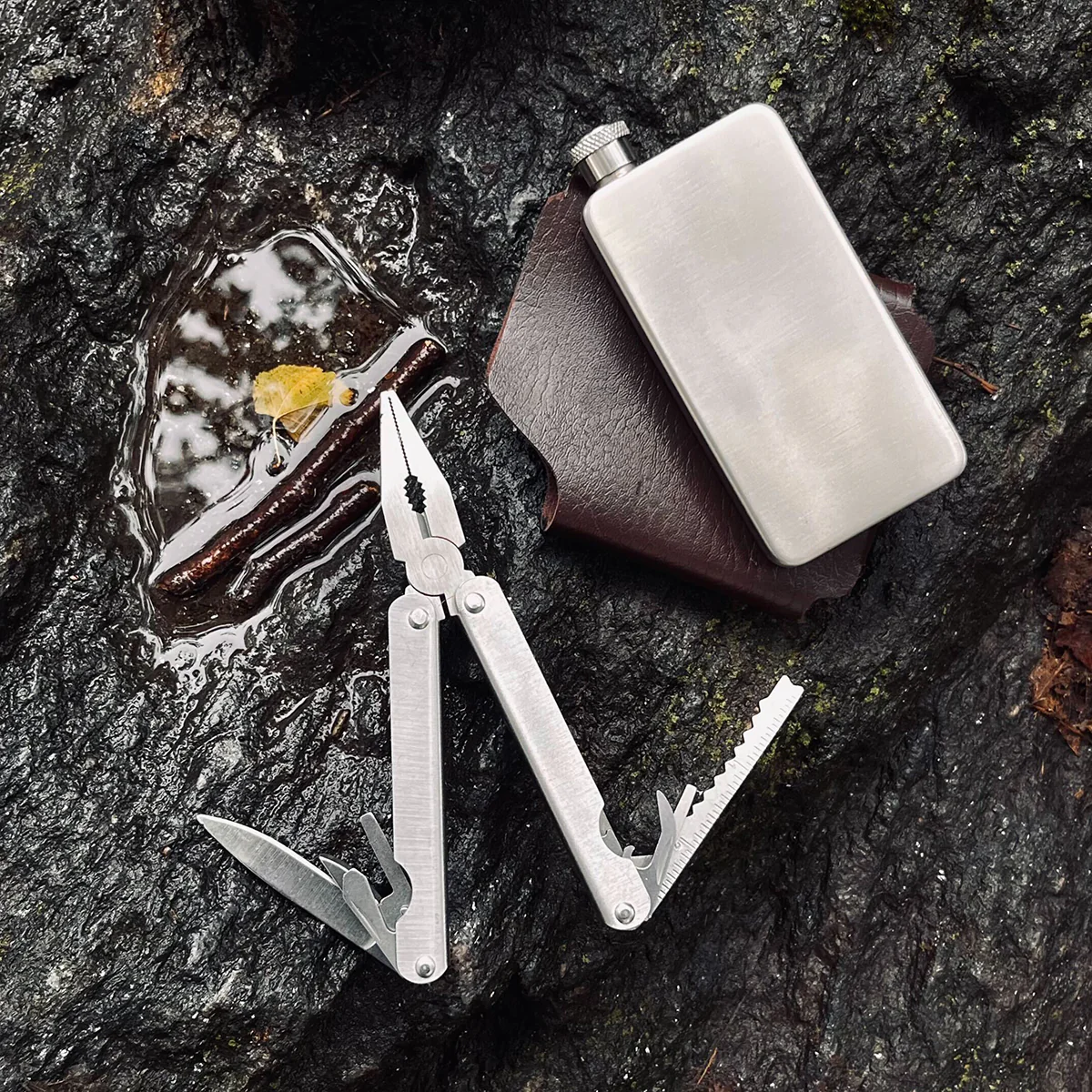 Flachmann & Multitool Set