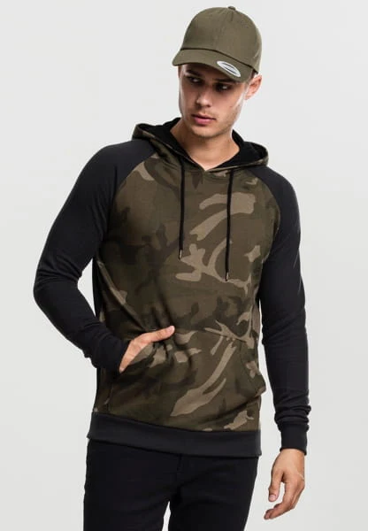 Raglan Hoodie "Camo Contrast" von Urban Classics